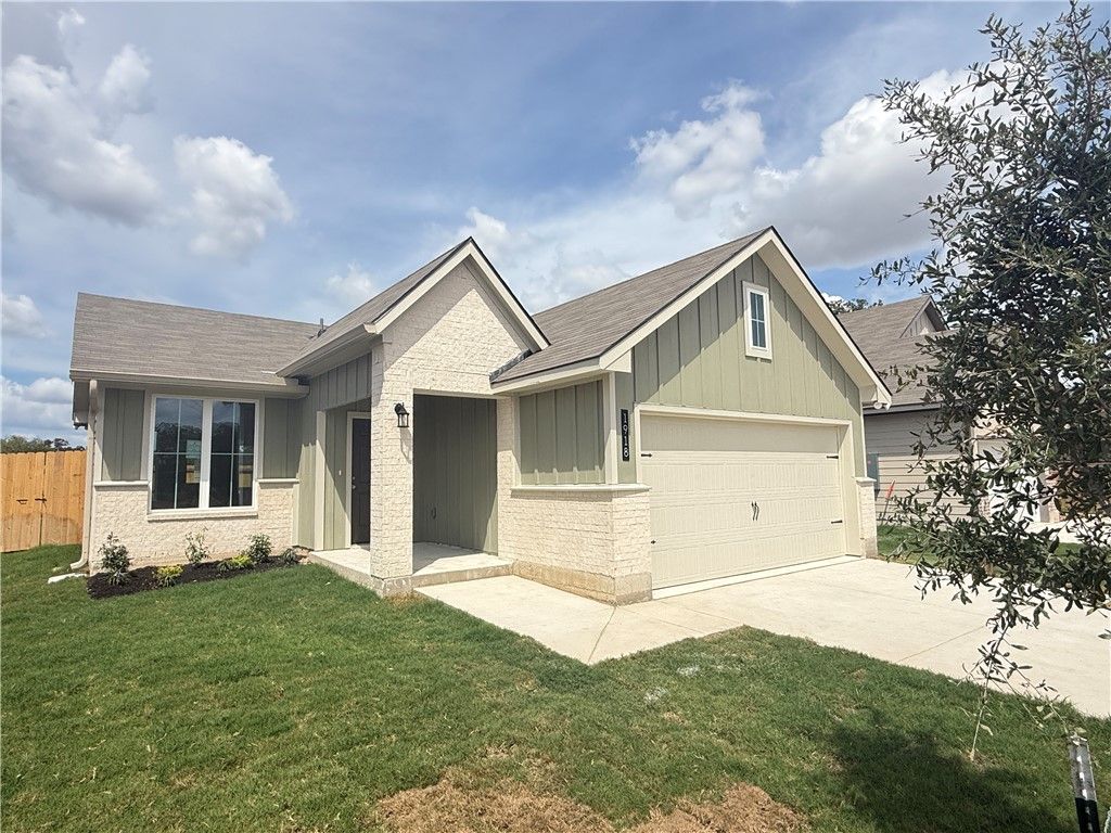 1918 McArthur Avenue, Bryan, TX 77803 — photo 2