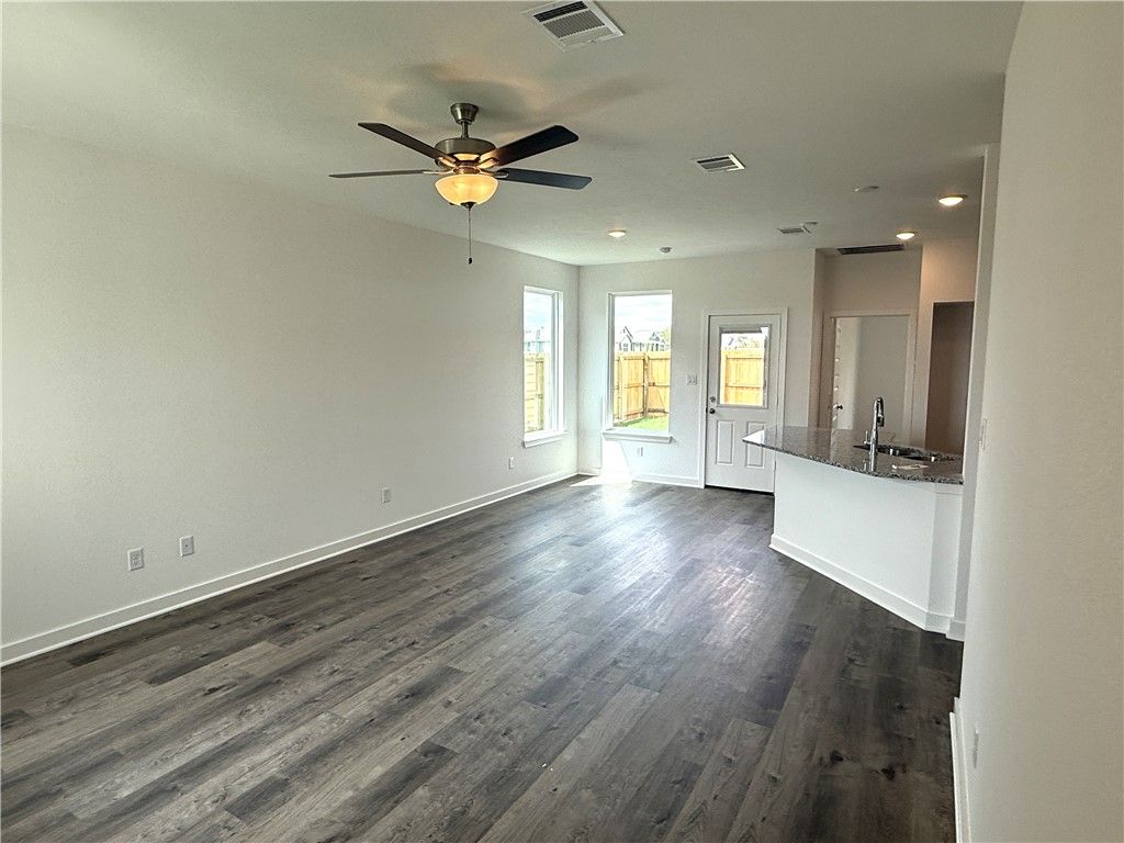1918 McArthur Avenue, Bryan, TX 77803 — photo 3