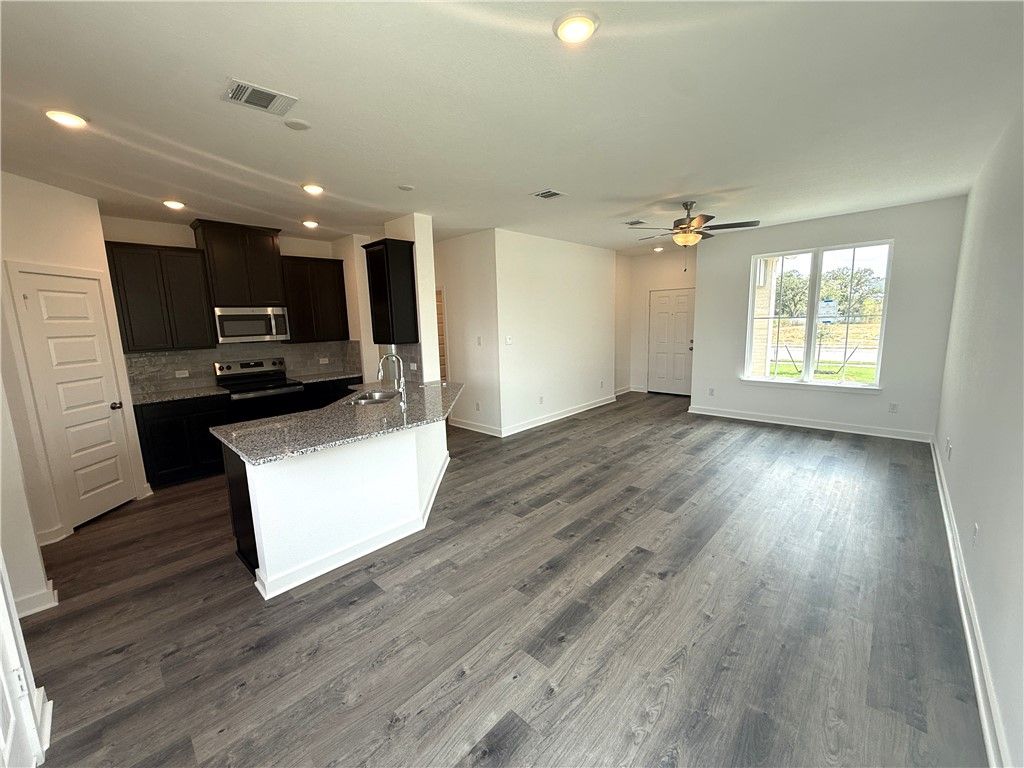 1918 McArthur Avenue, Bryan, TX 77803 — photo 5