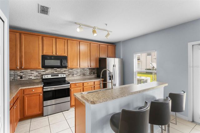 2075 CYPRESS BAY BOULEVARD, Kissimmee, FL 34743