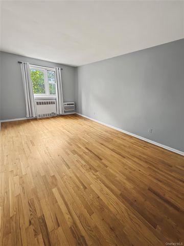 153-25 88th Street 3A, Howard Beach, NY 11414
