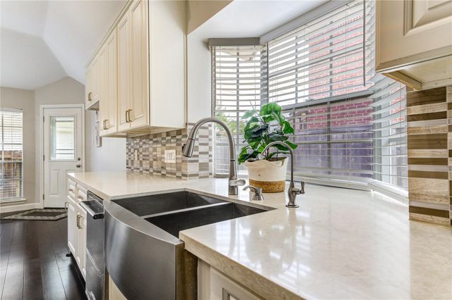 3223 Richland Drive, Sugar Land, TX 77478
