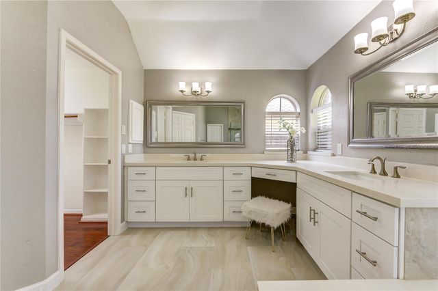 3223 Richland Drive, Sugar Land, TX 77478
