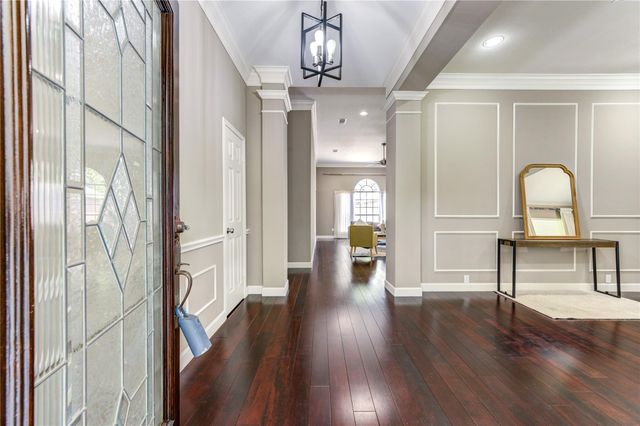3223 Richland Drive, Sugar Land, TX 77478