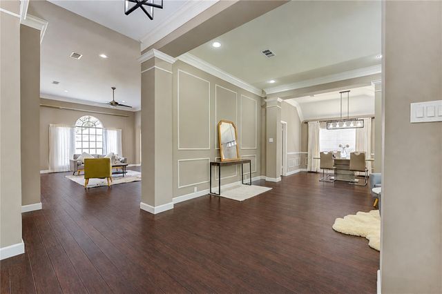 3223 Richland Drive, Sugar Land, TX 77478