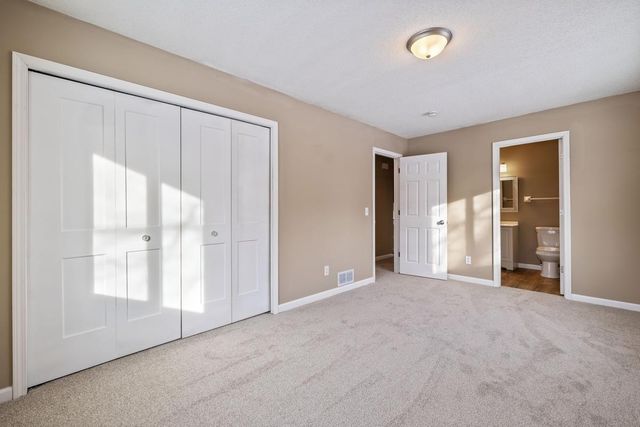 1002 Cross Road, Eagan, MN 55123