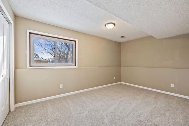 1002 Cross Road, Eagan, MN 55123