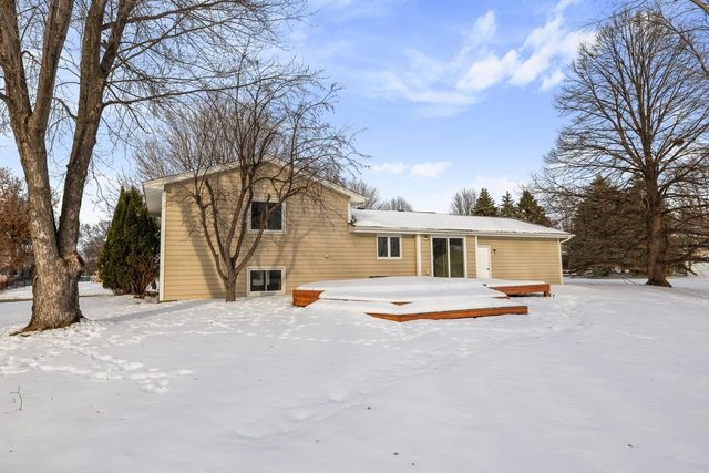 1002 Cross Road, Eagan, MN 55123