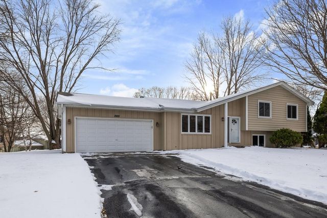 1002 Cross Road, Eagan, MN 55123