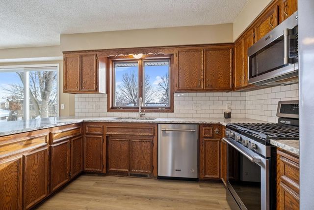 1002 Cross Road, Eagan, MN 55123