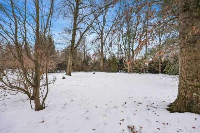 7 Mayflower Road, Scarsdale, NY 10583