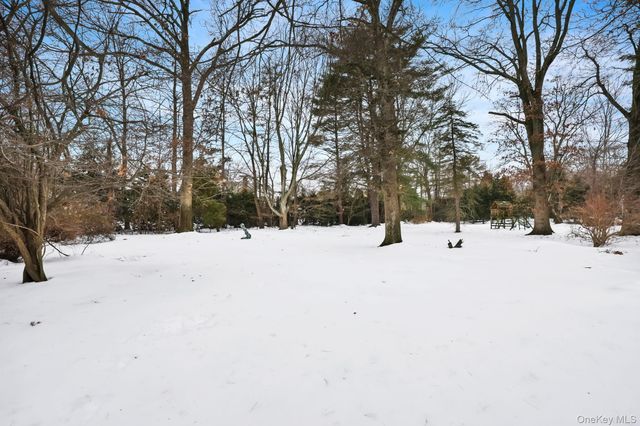 7 Mayflower Road, Scarsdale, NY 10583