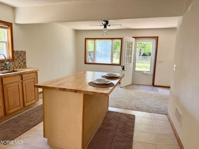 2320 County Road 2, Swanton, OH 43558