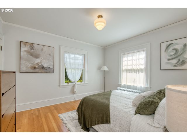 1924 Ne 47TH Ave, Portland, OR 97213