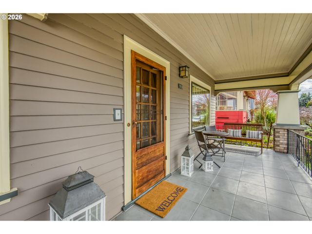 1924 Ne 47TH Ave, Portland, OR 97213