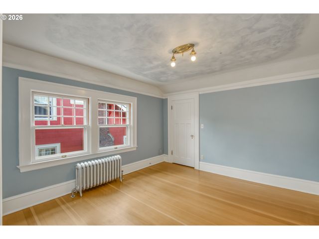 1924 Ne 47TH Ave, Portland, OR 97213