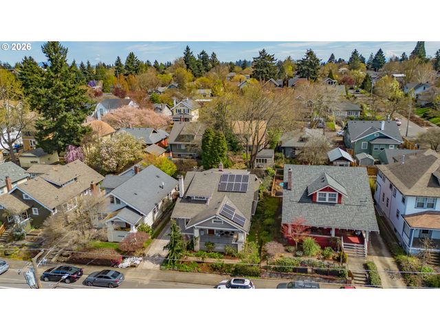 1924 Ne 47TH Ave, Portland, OR 97213