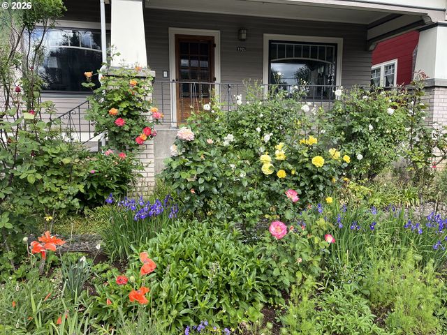 1924 Ne 47TH Ave, Portland, OR 97213