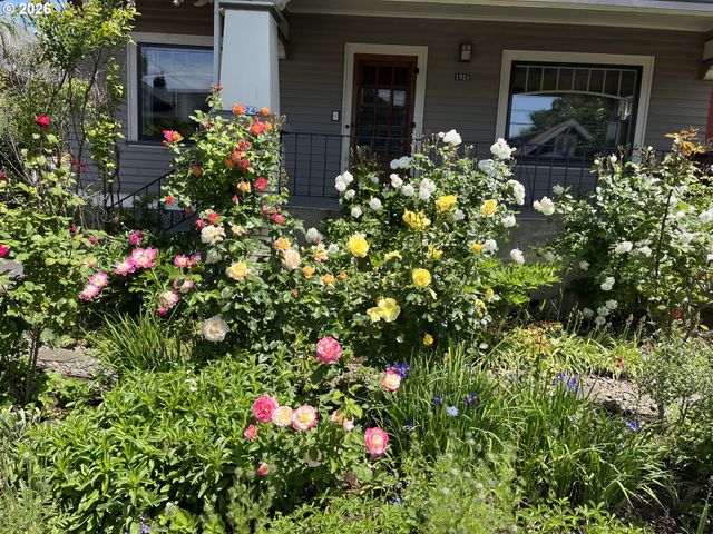 1924 Ne 47TH Ave, Portland, OR 97213