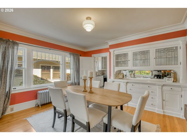 1924 Ne 47TH Ave, Portland, OR 97213