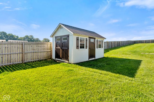 12851 E Hirth Lane, Springville, IN 47462