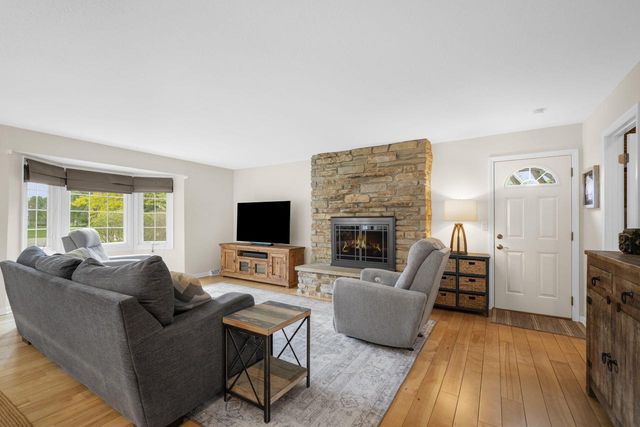 N24W26730 Accent COURT, Pewaukee, WI 53072