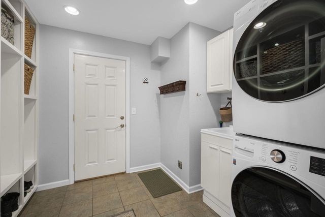 N24W26730 Accent COURT, Pewaukee, WI 53072