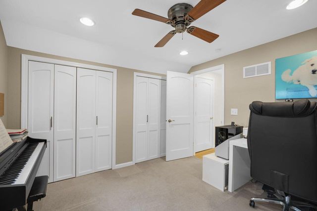 N24W26730 Accent COURT, Pewaukee, WI 53072