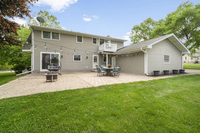 N24W26730 Accent COURT, Pewaukee, WI 53072