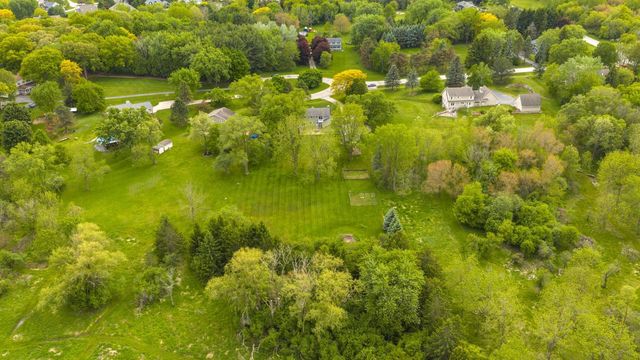 N24W26730 Accent COURT, Pewaukee, WI 53072