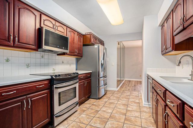 115 Hickory Dr., Conway, SC 29526