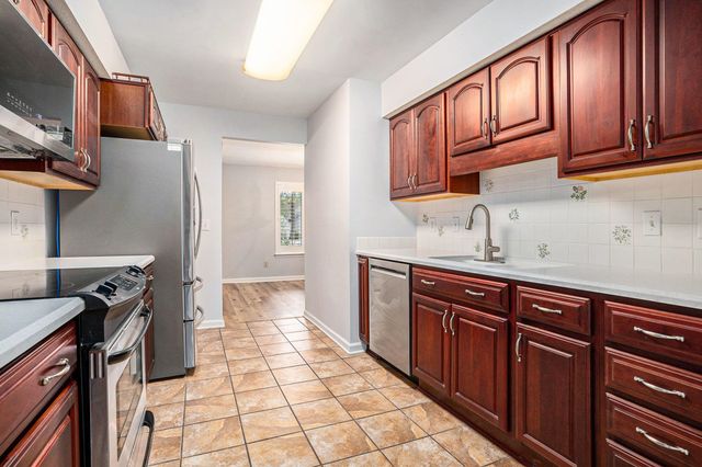 115 Hickory Dr., Conway, SC 29526