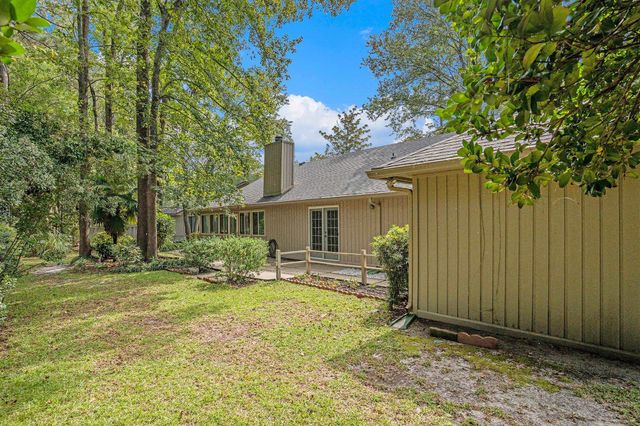 115 Hickory Dr., Conway, SC 29526