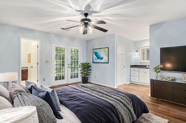 115 Hickory Dr., Conway, SC 29526