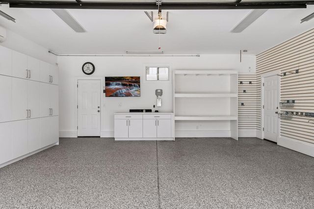 55 W Point Avenue, Tonka Bay, MN 55331