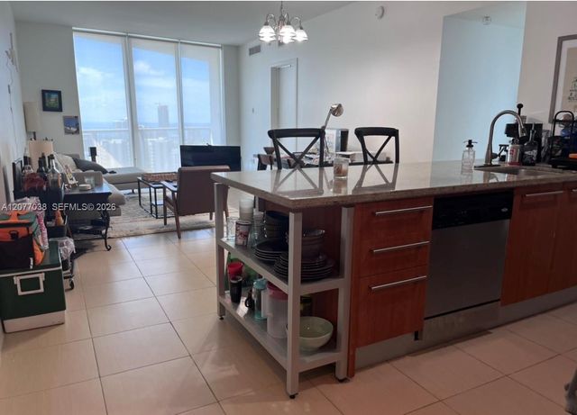 185 SW 7th Street 3702, Miami, FL 33130