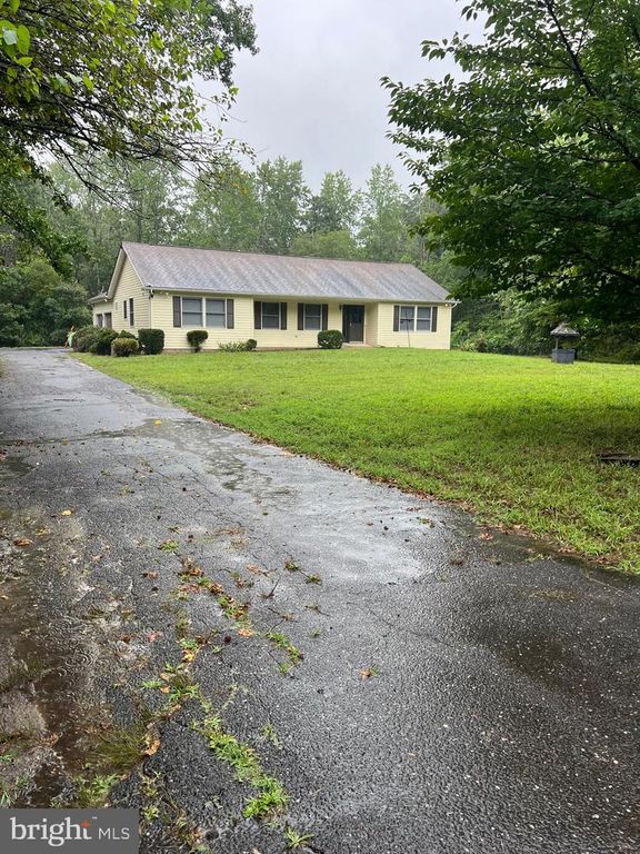 524 CROW POND RD, Pittsgrove, NJ 08318