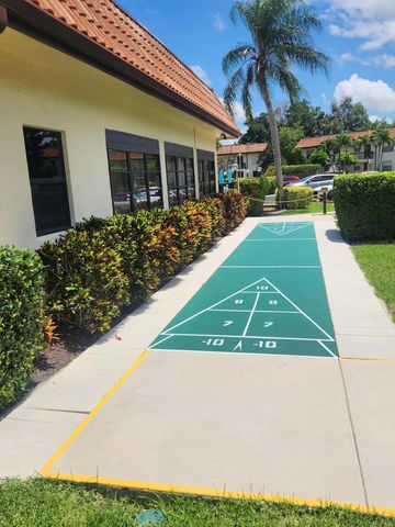 7257 Golf Colony 203, Lake Worth, FL 33467