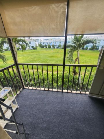7257 Golf Colony 203, Lake Worth, FL 33467
