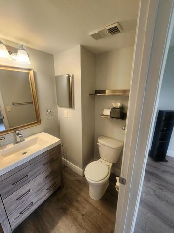 7257 Golf Colony 203, Lake Worth, FL 33467
