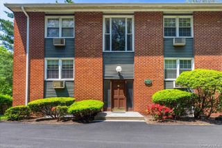 4 Dove Court F, Croton-on-hudson, NY 10520