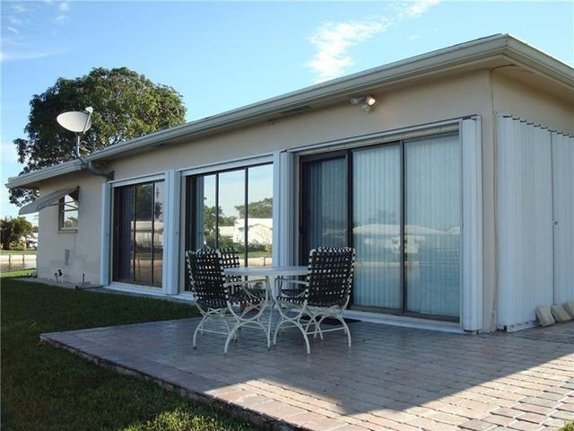 5809 NW 85th Ave, Tamarac, FL 33321