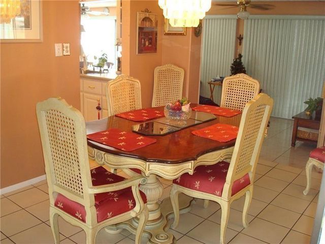 5809 NW 85th Ave, Tamarac, FL 33321