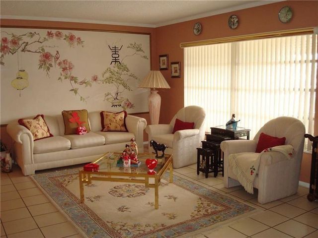 5809 NW 85th Ave, Tamarac, FL 33321