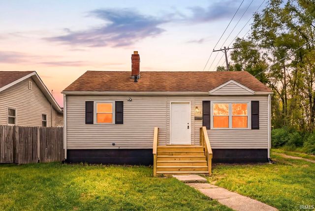 826 S Illinois Street, South Bend, IN 46619