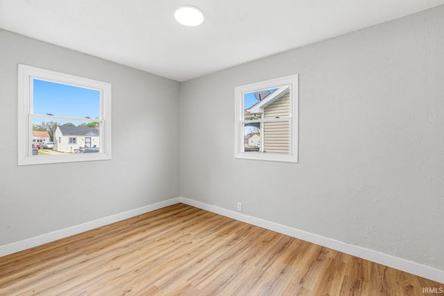 826 S Illinois Street, South Bend, IN 46619
