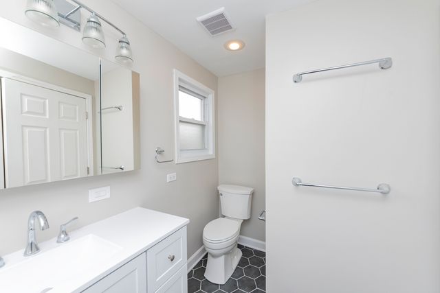 1426 N Greenview Avenue 3, Chicago, IL 60642