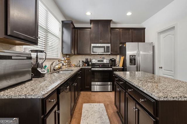 5667 Radford Loop, Fairburn, GA 30213