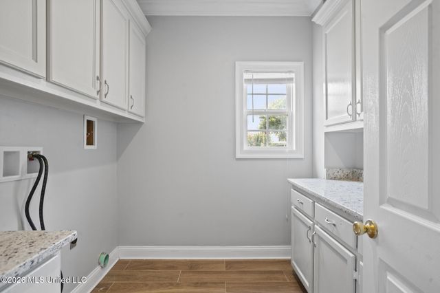 66 W Shore Drive, Hattiesburg, MS 39402