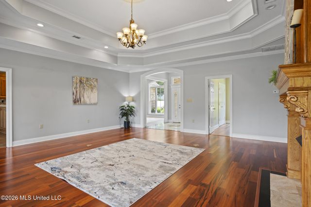 66 W Shore Drive, Hattiesburg, MS 39402